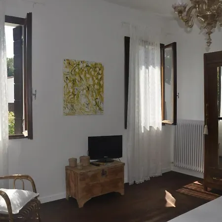 River Venice Gæstehus 3*